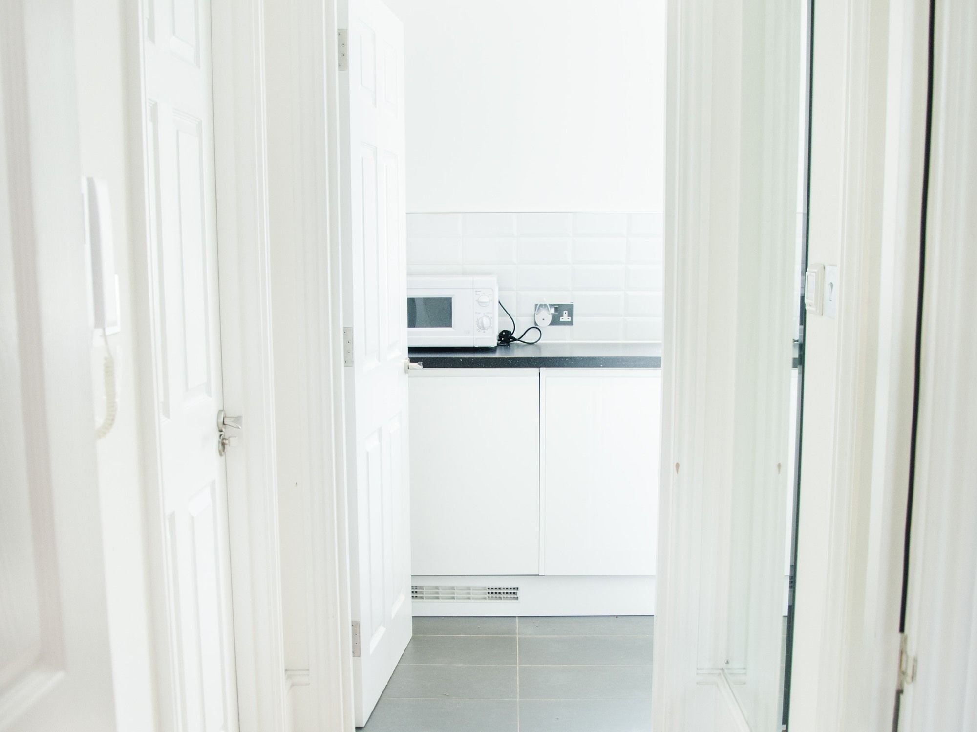 Baker Street Apartment *